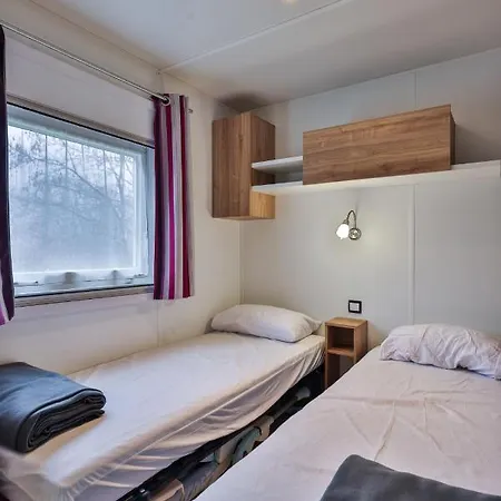 Chalet Grand Mobil 6 Personnes Climatise Avec 3 Et 2 Salles De Bains A Munster En Alsace