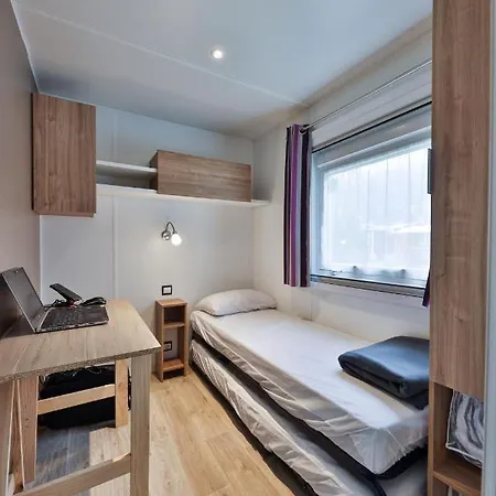 Chalet Grand Mobil 6 Personnes Climatise Avec 3 Et 2 Salles De Bains A Munster En Alsace Munster (Haut-Rhin)