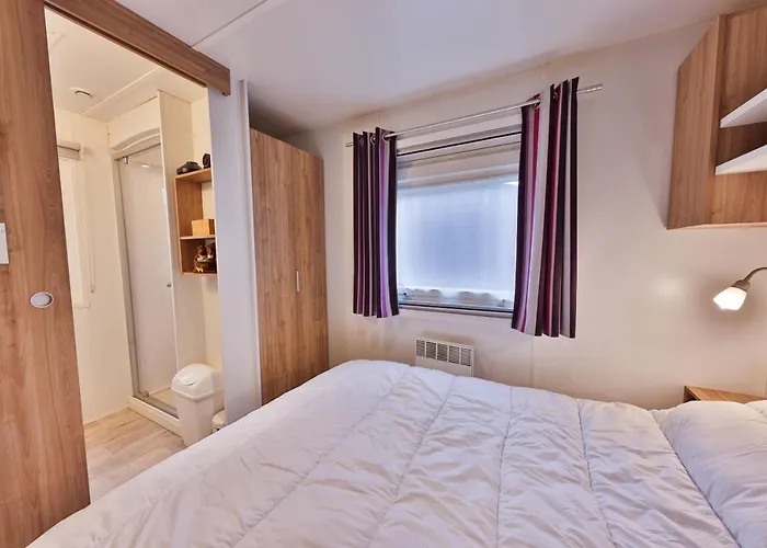 Grand Mobil 6 Personnes Climatise Avec 3 Et 2 Salles De Bains A En Alsace Munster (Haut-Rhin)