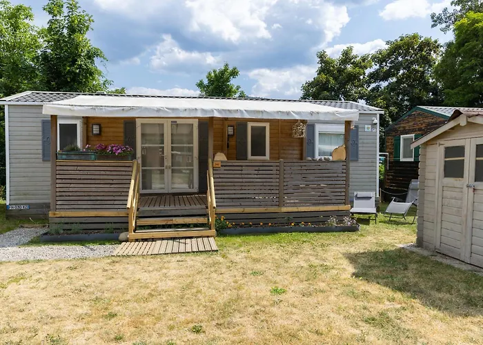 Chalet Grand Mobil 6 Personnes Climatise Avec 3 Et 2 Salles De Bains A En Alsace